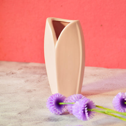 Collar Vase