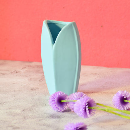 Collar Vase