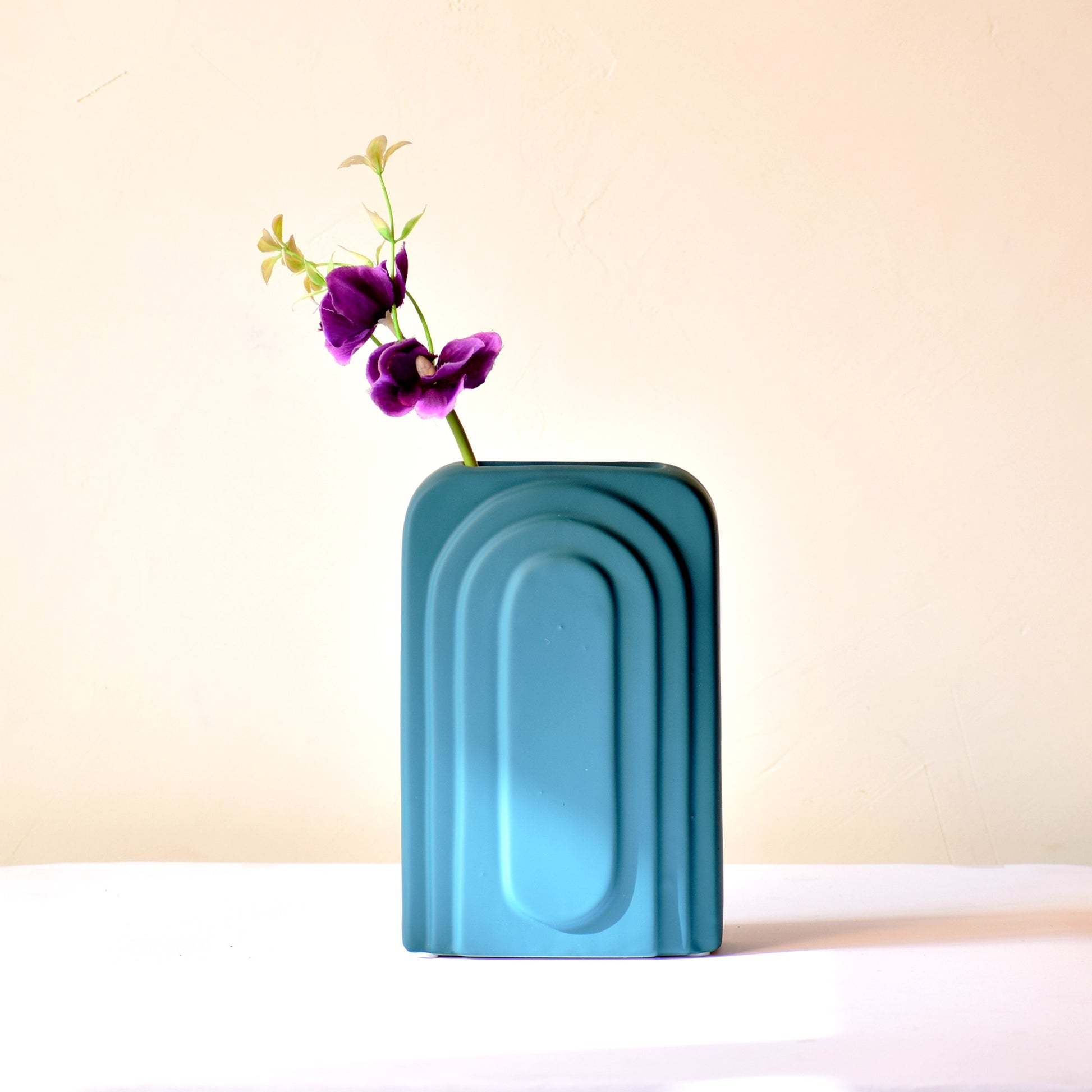 Contour Rectangular Vase