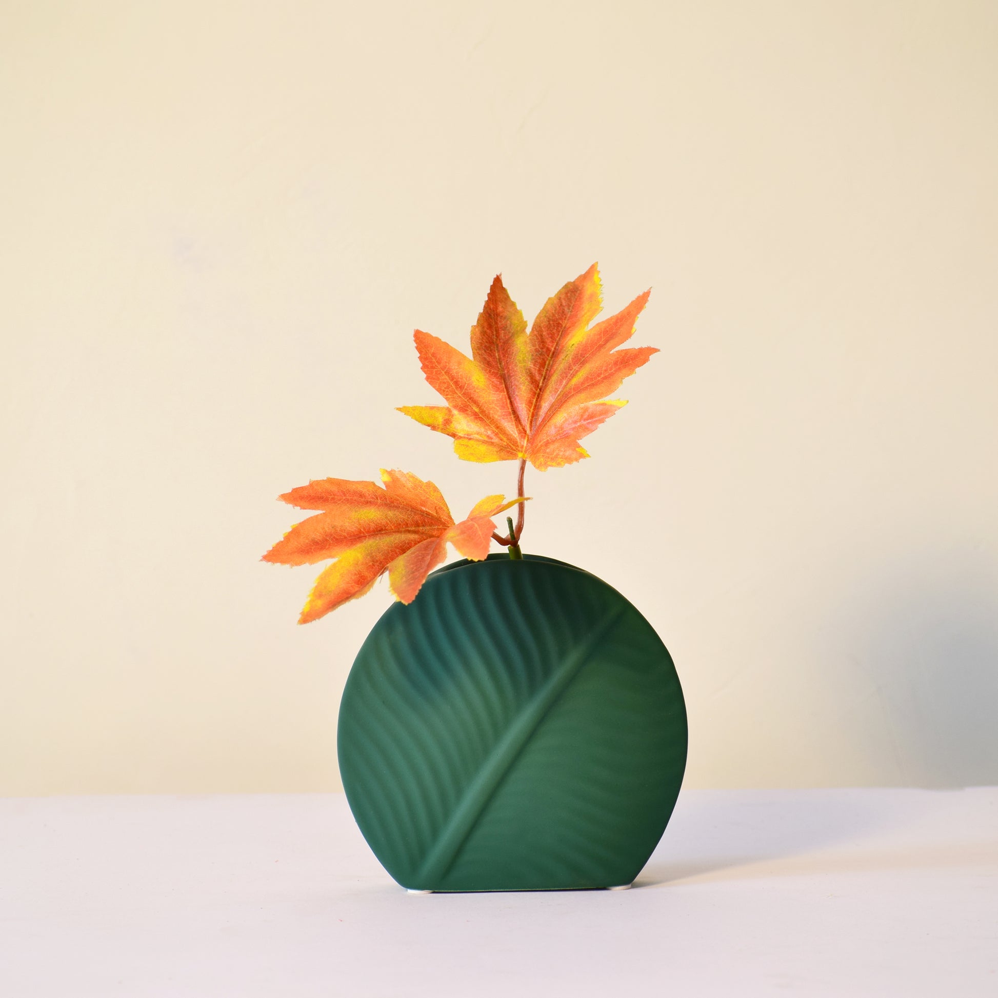 Dark Green Leaf Vase