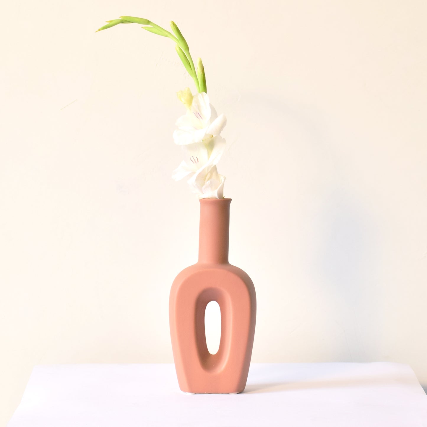 Hollow Linear Vase